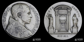 Santa Sede (Ciudad del Vaticano). Medalla: Pio XII - Apertura de la Puerta Santa. 1950.
