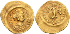 Justin I, 518-527. Tremissis (Gold, 16 mm, 1.39 g, 6 h), Constantinopolis. D N IVSTINVS P P AVG Diademed, draped and cuirassed bust of Justin I to rig...