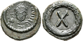 Justinian I, 527-565. Dekanummion (Bronze, 15 mm, 3.66 g, 12 h), uncertain mint, possibly in Sicily. D N IVS[...]ANVS P P Helmeted and cuirassed bust ...