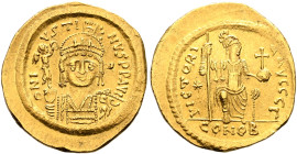 Justin II, 565-578. Solidus (Gold, 21 mm, 4.42 g, 6 h), Constantinopolis, 565-567. D N IVSTINVS P P AVG Helmeted, diademed and cuirassed bust of Justi...