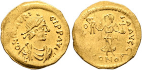 Maurice Tiberius, 582-602. Semissis (Gold, 18 mm, 2.19 g, 6 h), Constantinopolis. D N mAVRICI P P AVI Pearl-diademed, draped and cuirassed bust of Mau...