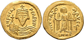 Phocas, 602-610. Solidus (Gold, 22 mm, 4.43 g, 6 h), Constantinopolis, 603-607. O N FOCAS PЄRP AVI Draped and cuirassed bust of Phocas facing, wearing...