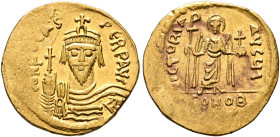 Phocas, 602-610. Solidus (Gold, 21 mm, 4.45 g, 7 h), Constantinopolis, 607-610. δ N FOCAS PЄRP AVI Draped and cuirassed bust of Phocas facing, wearing...