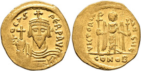 Phocas, 602-610. Solidus (Gold, 21 mm, 4.31 g, 6 h), Constantinopolis, 607-610. [δ] N FOCAS PЄRP AVI Draped and cuirassed bust of Phocas facing, weari...