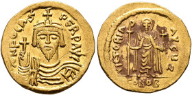 Phocas, 602-610. Solidus (Gold, 21 mm, 4.45 g, 6 h), Constantinopolis, 607-610. δ N FOCAS PERP AVI Draped and cuirassed bust of Phocas facing, wearing...