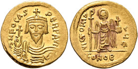 Phocas, 602-610. Solidus (Gold, 20 mm, 4.39 g, 6 h), Constantinopolis, 607-610. δ N FOCAS PЄRP AVI Draped and cuirassed bust of Phocas facing, wearing...