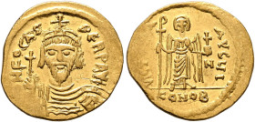 Phocas, 602-610. Solidus (Gold, 21 mm, 4.44 g, 6 h), Constantinopolis, 607-610. [d] N FOCAS PЄRP AVI Draped and cuirassed bust of Phocas facing, weari...