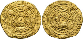 Fatimids. al-Mu'izz li-Din Allah, AH 341-365 / AD 953-975. Dinar (Gold, 21 mm, 4.03 g), bull’s-eye type, al-Mansuriyya, AH 361 = AD 971/2. Three conce...