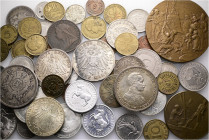 A lot containing 54 silver, copper nickel, bronze and aluminium coins and 2 medals. All: World. 488 g. Very fine to FDC. LOT SOLD AS IS, NO RETURNS. 5...