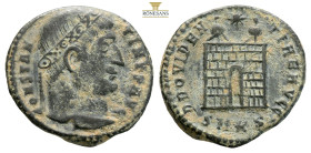 Constantine I 'the Great' AE follis. Cyzicus, AD 325-326. (3.16g, 18.9mm) CONSTANTINVS AVG, laureate head to right / PROVIDENTIAE AVGG, camp gate with...