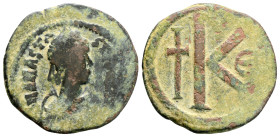 Anastasius I. AE 20 Nummi. Constantinople, circa AD 507-512.(8.67g, 28.6mm) D N ANASTASIVS P P AVG, diademed, draped and cuirassed bust to right / Lar...