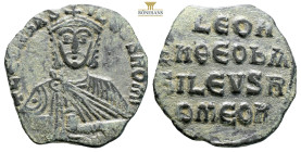 Leo VI. Constantinople, AE Nummi. AD 886-912. (4.45g, 24mm) + LEON bASILEVS ROM, crowned facing bust, holding akakia / + LEOn/En ΘΕΟ bA/SILEVS R/OMEOn...
