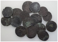 Lot of 16 unclassified See picture. LOT SOLD AS IS, NO RETURNS
