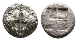 Lesbos. Uncertain mint circa 550-500 BC. 1/6 Stater AR confronted heads of boars Rev: Quadripartite incuse square. Condition: Very Fine

Weight: 1,1...