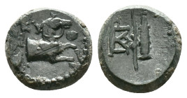 AEOLIS. Kyme. Ae (1st century BC). Obv: KY. Forepart of horse right. Rev: Bow and quiver; monogram to left Condition: Very Fine

Weight: 2,52 gr. Di...