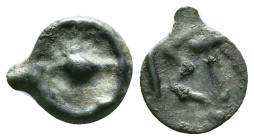 MOESIA, Istros. Late 5th century BC. Cast Æ. Wheel with four spokes (‘solar disk’) / Large IΣT. Condition: Very Fine

Weight: 1,11 gr. Diameter: 12,...