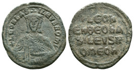 Leo VI the Wise AD 886-912. Constantinople Follis or 40 Nummi Æ + LEOh BASILEVS ROm |, crowned bust facing, wearing chlamys and holding akakia in his ...