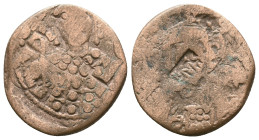 Islamic Coins. Arabic countermark on Byzantine Follis, Ae Reference : Condition: Very Fine 

Weight: 5,72 gr. Diameter: 24,3 mm