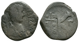 Justin I, 518-527 AD. Æ Half Follis of Nikomedia. Diademed bust right / Large K, coss between N-I,. Reference : Condition: Very Fine 

Weight: 7,96 ...