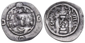 Sasanian Empire (224–651 CE)Silver Drahm AR Khosrow I (r. 531–579 CE) or another 6th-century monarch. Reference: Condition: Very Fine

Weight: 3,01 ...