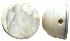 White Stone Bead or Pendant, Reference: Condition: Very Fine

Weight: 6,05 gr. Diameter: 18,6 mm