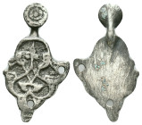 Silver Decorated Pendant with Inscription Motif,featuring an ornamental Arabic or calligraphic motif Reference: Condition: Very Fine

Weight: 2,06 g...