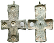 BYZANTINE EMPIRE.Bronze Cross.(8th-10th century).Ae. Reference: Condition: Very Fine

Weight: 29,9 gr. Diameter: mm