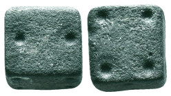 ANCIENT ISLAMIC BRONZE COMMERCİAL WEIGHTS (15th-19th).Ae. Reference: Condition: Very Fine

Weight: 13,5 gr. Diameter: 11,7 mm