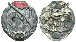 East German (GDR) Sharpshooter Badge – Stufe I,1950s–1980s Reference: Condition: Very Fine

Weight: 12,9 gr. Diameter: 39,5 mm