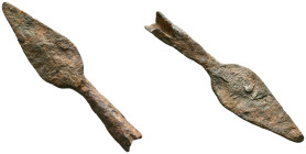 Ancient Bronze Arrowhead Reference: Condition: Very Fine

Weight: 7,27 gr. Diameter: 69,5 mm