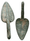 Ancient Bronze Arrowhead Reference: Condition: Very Fine

Weight: 1,68 gr. Diameter: 31,2 mm