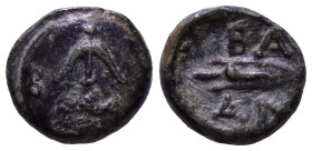 SELEUKID KINGDOM. Antiochos I Soter. 281-261 BC. Uncertain mint. Round shield decorated with anchor; B to left of anchor. Rev: BA AN Arrowhead. Æ 8mm,...