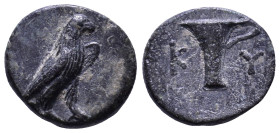 AEOLIS. Kyme. Circa 320-250 BC. Obv: Eagle standing to right with closed wings. Rev: K-Y, one-handled cup. Æ 10mm, 0,84g