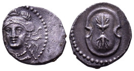 CILICIA. Tarsos. Balakros. Satrap of Cilicia, 333-323 BC. Obv: Helmeted head of Athena facing slightly left. Rev: Shield decorated with thunderbolt. A...