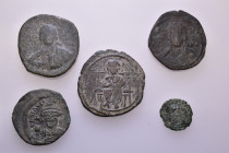 Lot of 5 Coins *Sold as seen* No return