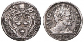 Innocenzo XII (1691-1700) Mezzo Grosso 1691 - Munt. 118 AG (g 0,75) R
BB