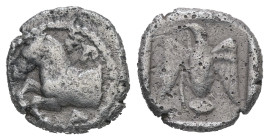 Kings of Thrace (Odrysian). Sparadokos. AR Diobol, 1.37 g 11.24 mm. Circa 450-440 BC.
Obv: ΣΠA. Forepart of horse left.
Rev: Eagle flying left, holdin...