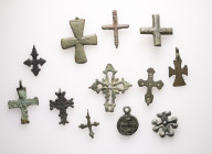 Lot of 12 unclassified See picture. LOT SOLD AS IS, NO RETURNS (H-111)