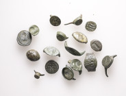 Lot of 17 unclassified See picture. LOT SOLD AS IS, NO RETURNS (H-129)