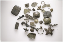 Lot of 30 unclassified See picture. LOT SOLD AS IS, NO RETURNS (H-123)