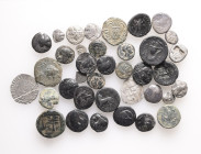 Lot of 37 unclassified See picture. LOT SOLD AS IS, NO RETURNS (H-74)