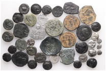 Lot of 40 unclassified See picture. LOT SOLD AS IS, NO RETURNS (H-8)