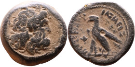 Ptolemaic Kings Of Egypt. (3-1 century BC). Bronze. Obverse: Head of Zeus. Reverse: Eagle on Thunderbolt

23mm 12,15g

Artificial sand patina
