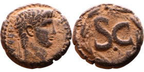 Nero (54-68) Syria: Antioch. Bronze coin. Obv: Bust of emperor. Rev: Large S C

24mm 11,68g

Artificial sand patina