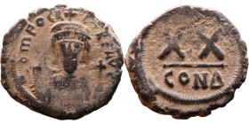 Phocas (602-610) Half Follis. Obverse: DN FOCA PERP AVG Crowned bust facing, wearing consular robes, holding mappa and eagle-tipped scepter , Reverse:...