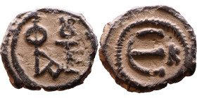 Justin II (565-578) Pentanummium. Obverse: Monogram Reverse: Large E

15mm 2,00g

Artificial sand patina