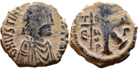Justinian I (527-565) Half Follis. Obverse: DN IVSTINIANVS PP AVG, diademed, draped, and cuirassed bust right Reverse: Large K, mintmark

24mm 8,19g