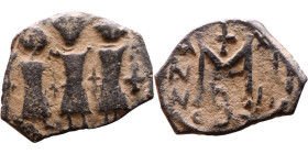 Heraclius, Martina and Heraclius Constantine (610-641) Follis Obverse: From left, Martina, Heraclius, heraclius Constantine Reverse: Large M, ANNO,
...