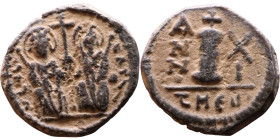 Justin II and Sophia (565-578) Decanummium Obverse: DN IVSTINVS PP AVG Justin and Sophia on thrones Reverse: Large I, Mintmark

19mm 2,76g

Artifi...