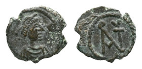Anastasius, 491-518 Nummus Constantinople circa 491-518